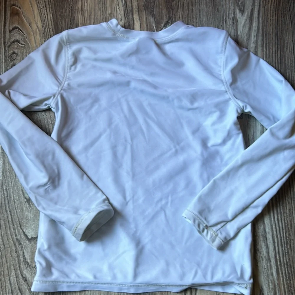 🌼 Old Navy long sleeve nylon top 💥